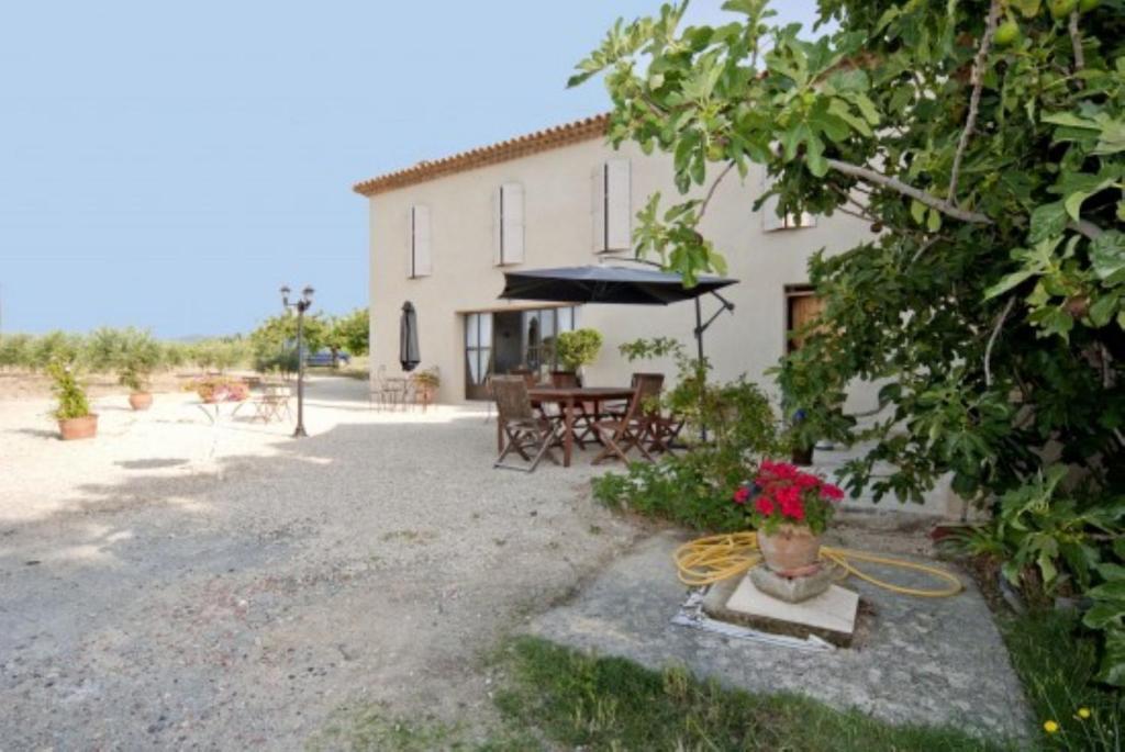 Maison d'hôtes Bastide St Victor à 2,5 kilomètres de Lourmarin Puyvert Quarto foto